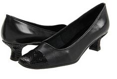 black pumps for large feet