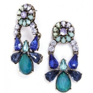 floral earrings